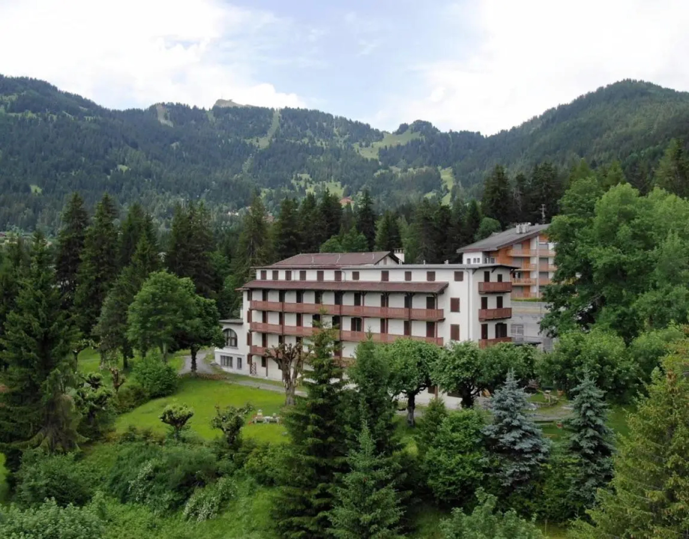 Villars Lodge