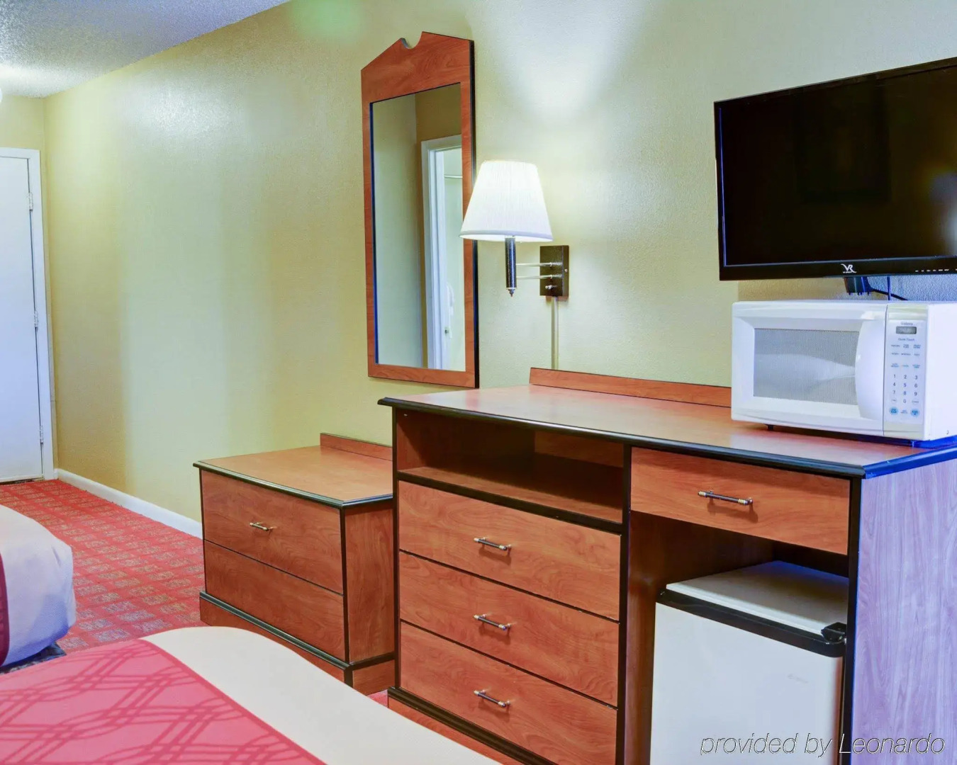 Econo Lodge Inn & Suites Hot Springs