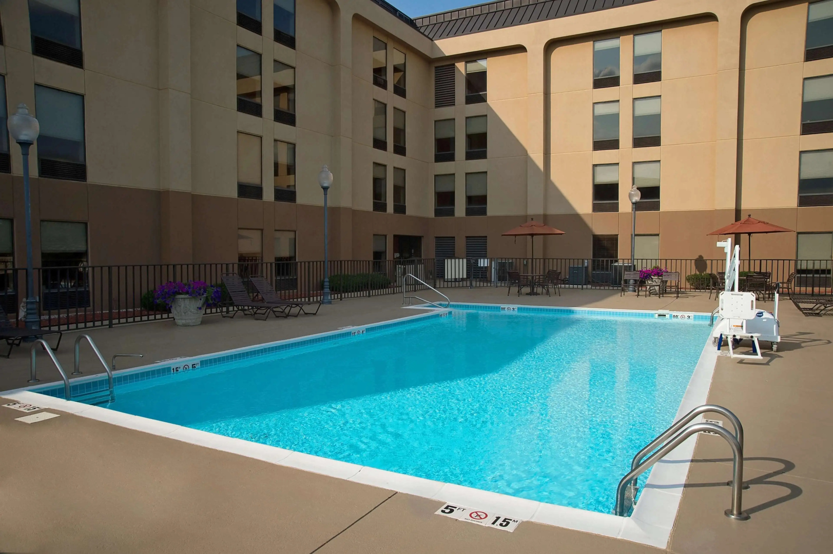 Hampton Inn Louisville-Airport