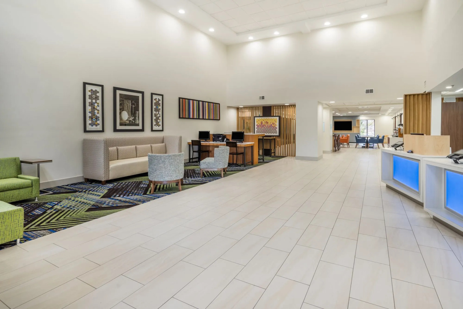 Holiday Inn Express Hotel & Suites Louisville East by IHG