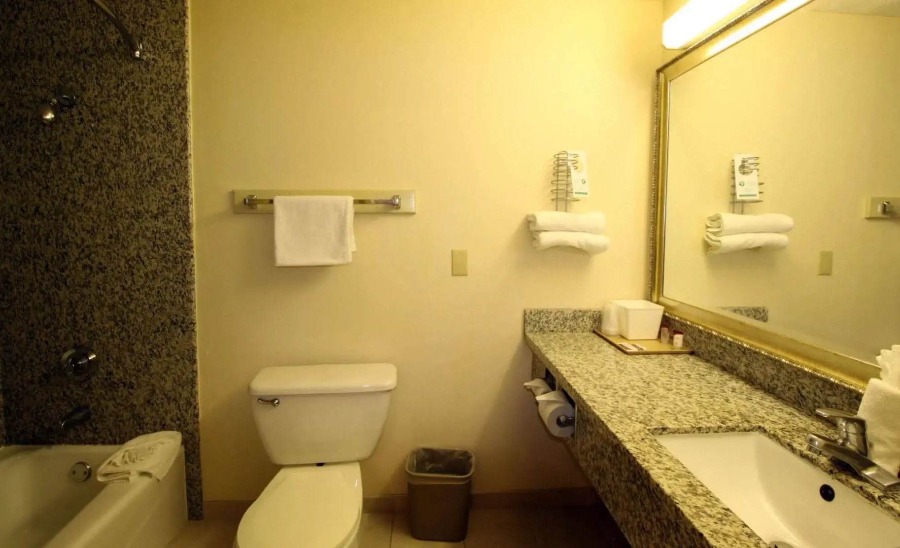 Sunburst Spa & Suites Motel