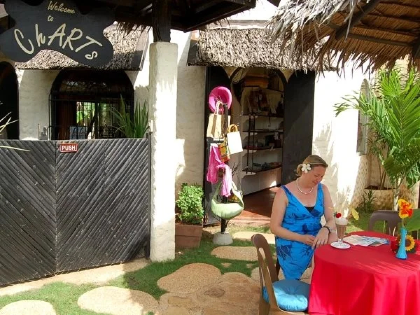 ChARTs Resort and ART-Café