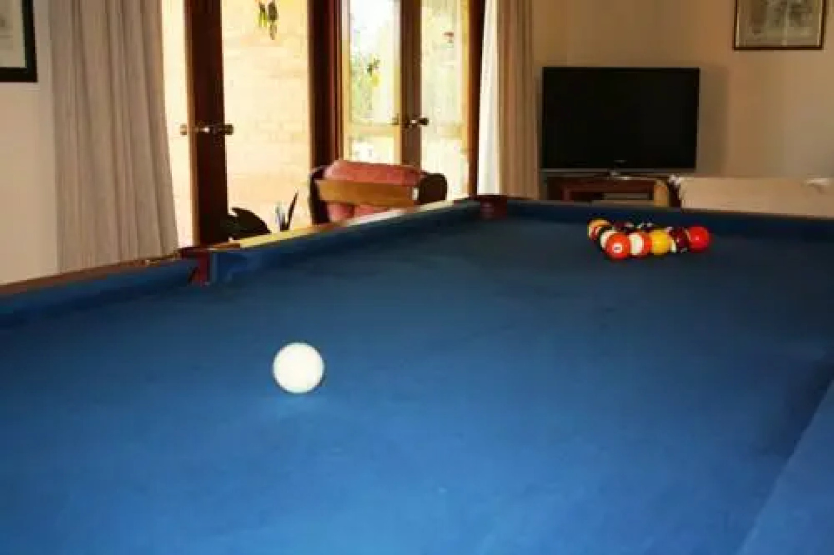 Eleebana Guest House