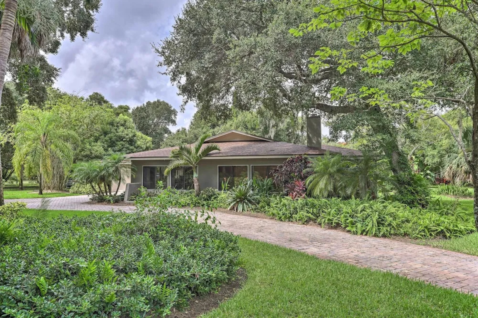 Merritt Island Oasis: 5 Mi to Satellite Beach!