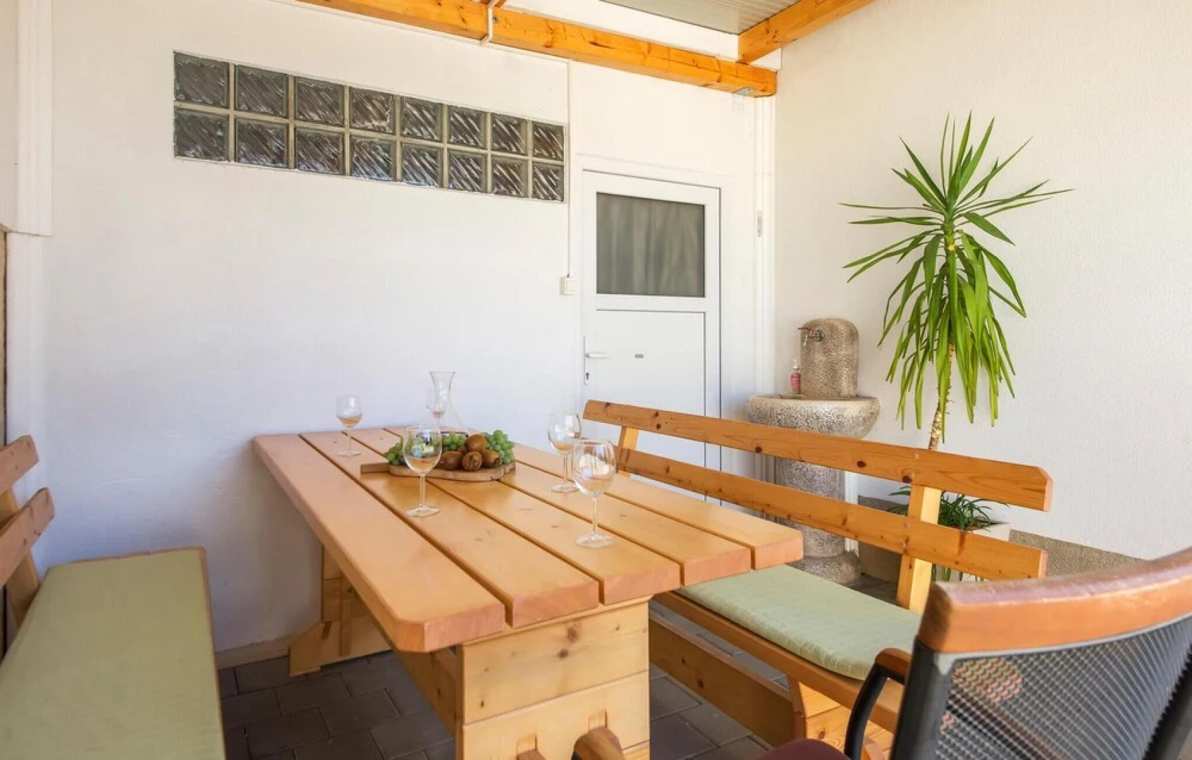 Stunning Home in Buje With Wifi and 2 Bedrooms