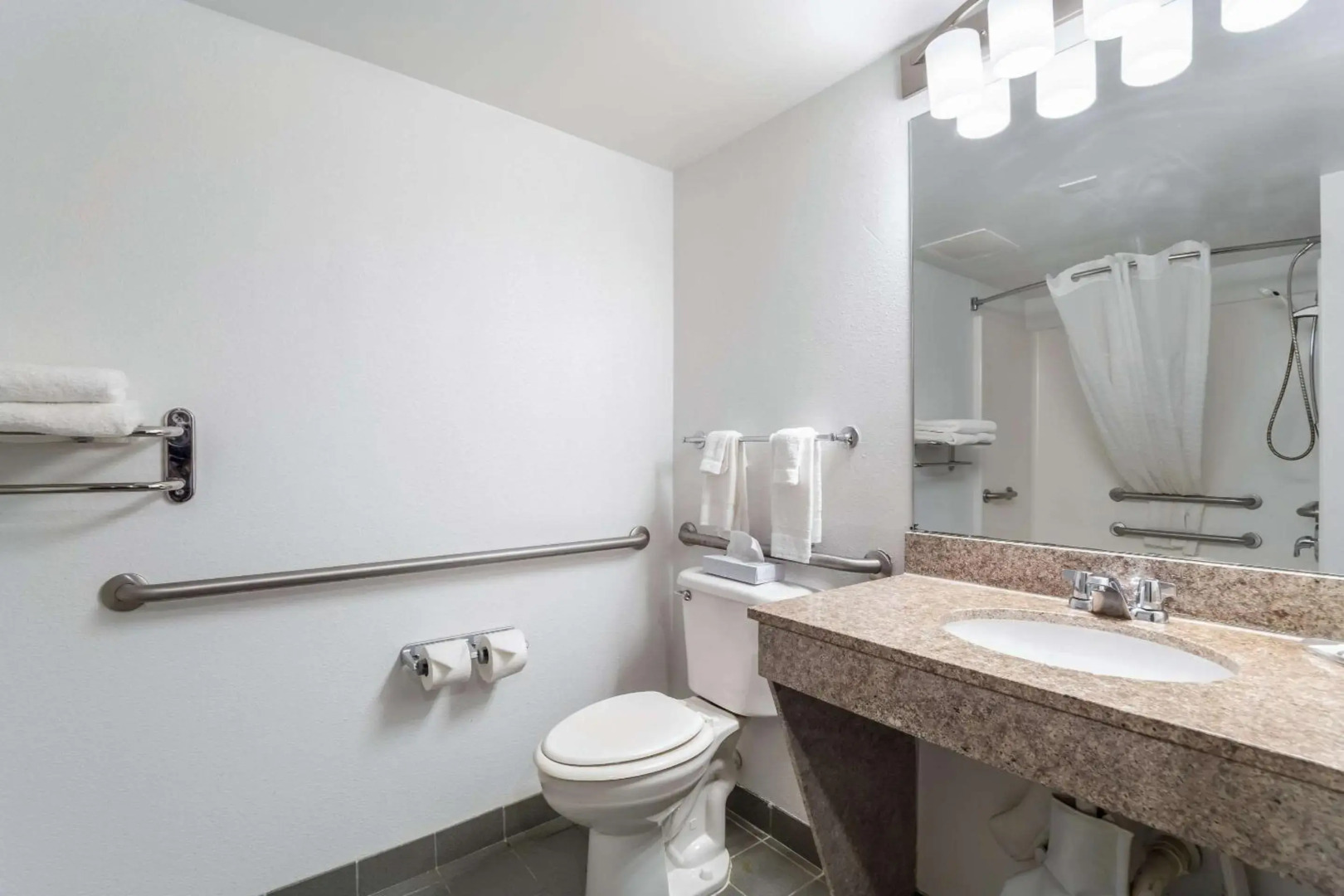 Quality Inn & Suites Augusta I-20