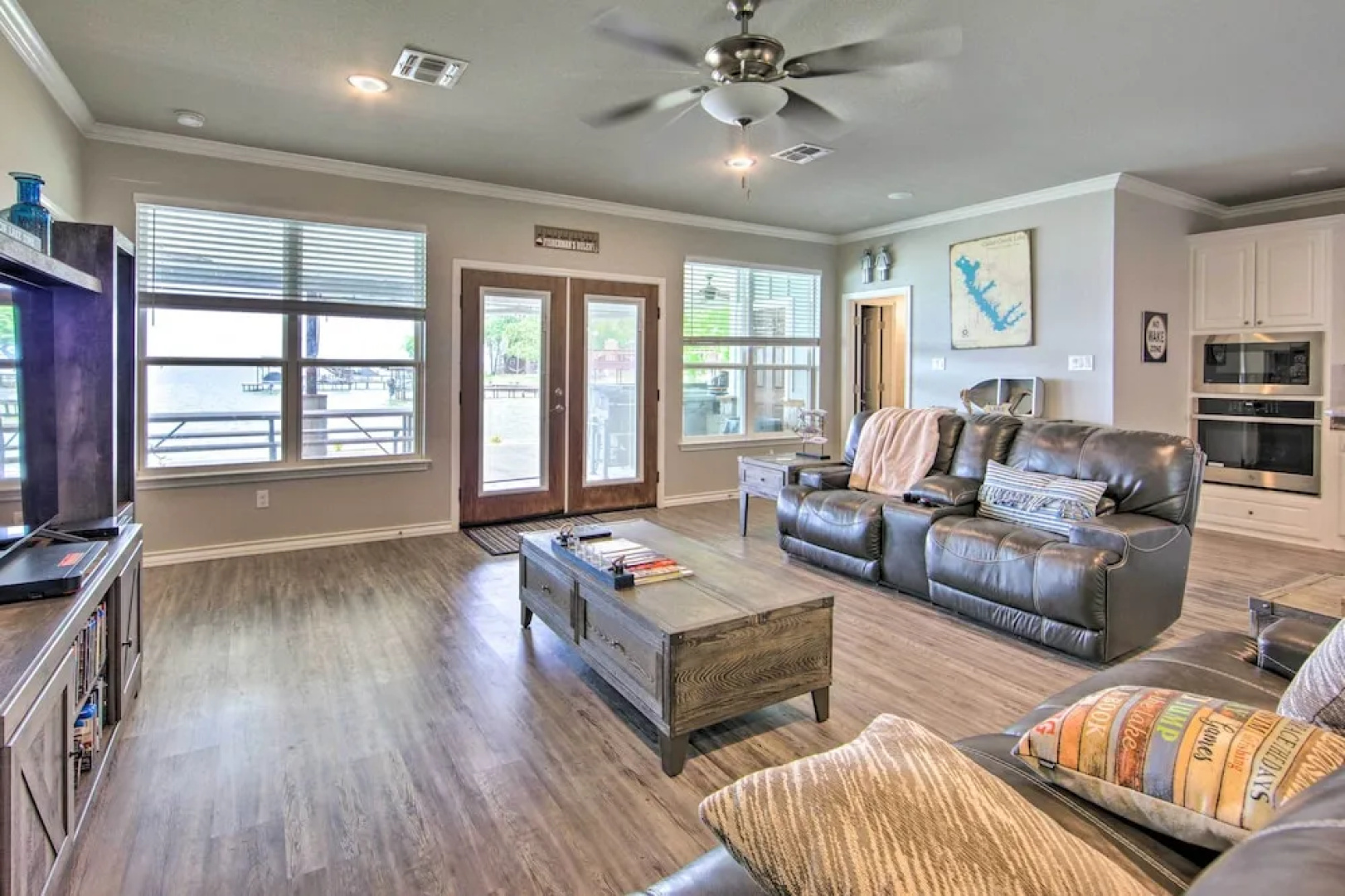 Private Dock & Boat House: Lakefront Mabank Home