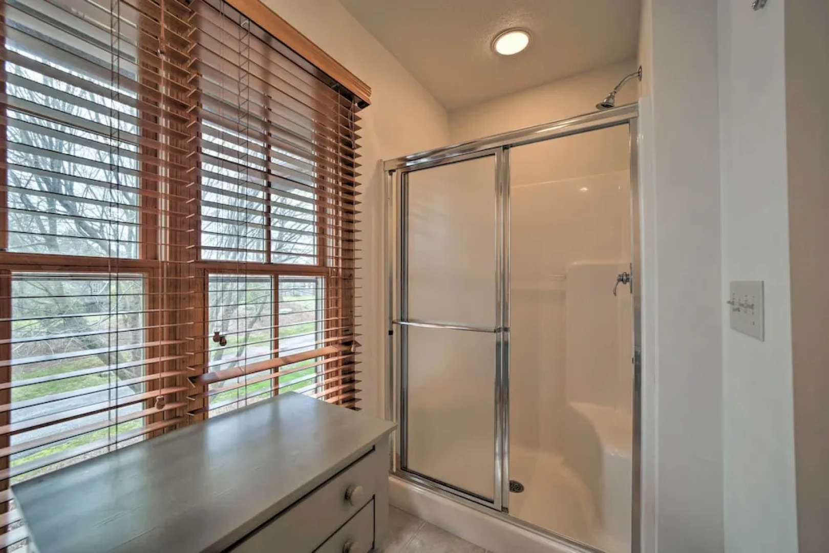 Woodsy Smoky Mtn Hideaway w/ Grill & Views!