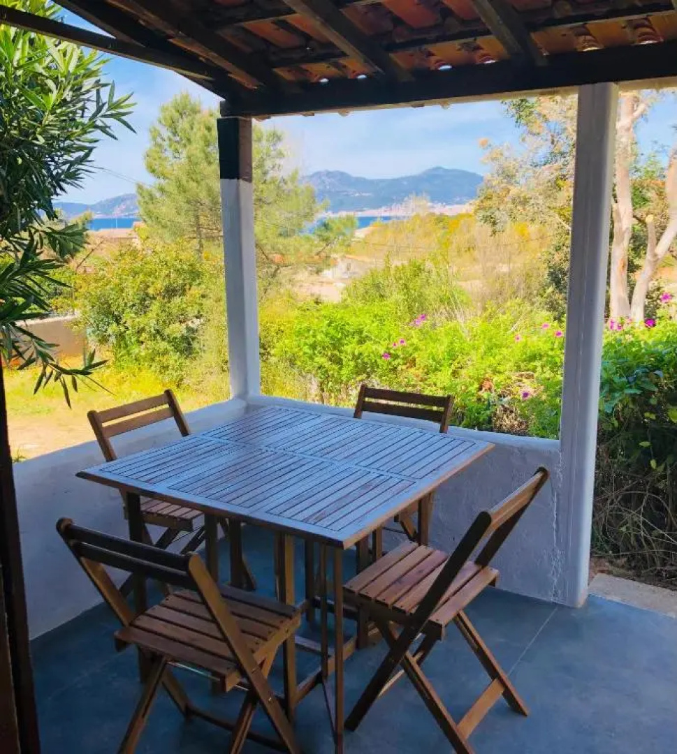 Joli studio maisonnette à 100m de la plage