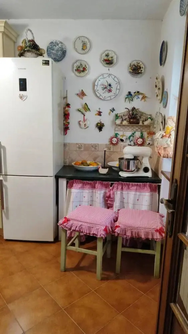 Apartment - Sleeps 2, Balcony & Parking