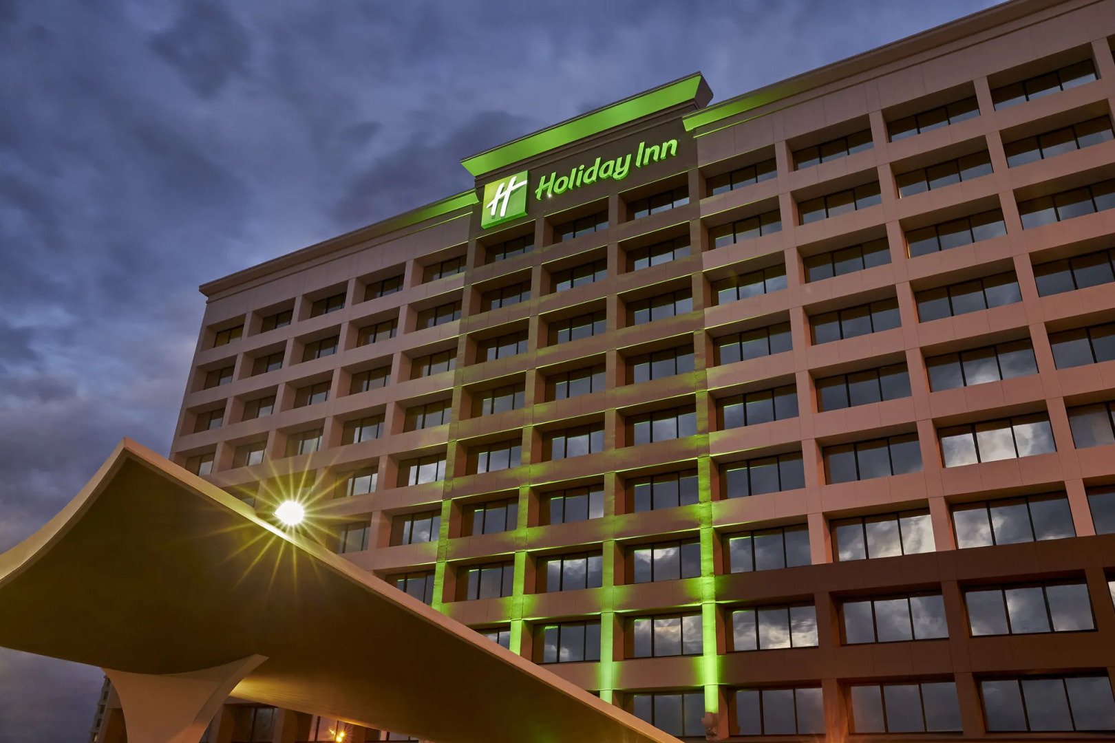 Holiday Inn Alexandria at Carlyle by IHG