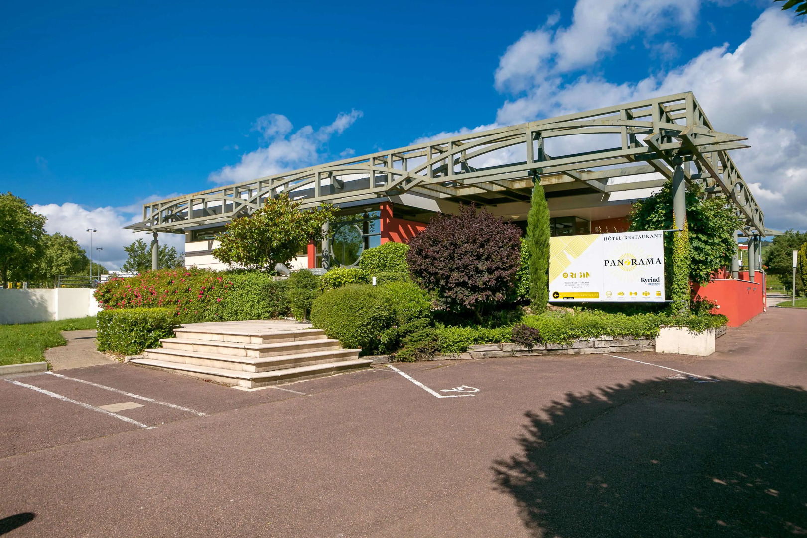 KYRIAD PRESTIGE BEAUNE - Le Panorama