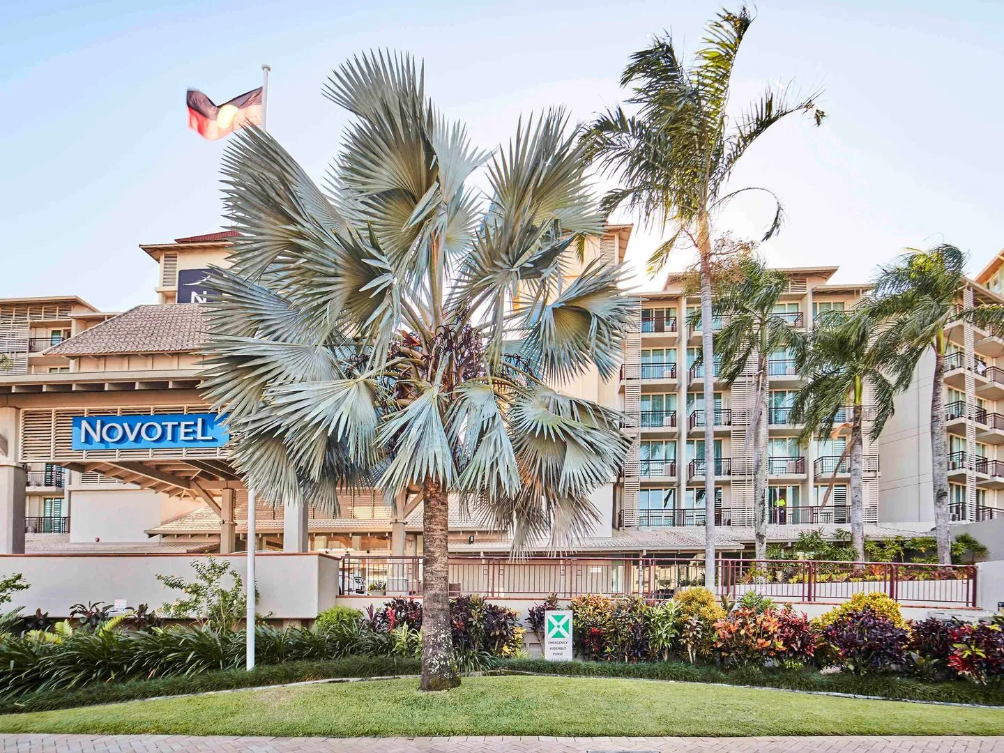 Novotel Cairns Oasis Resort