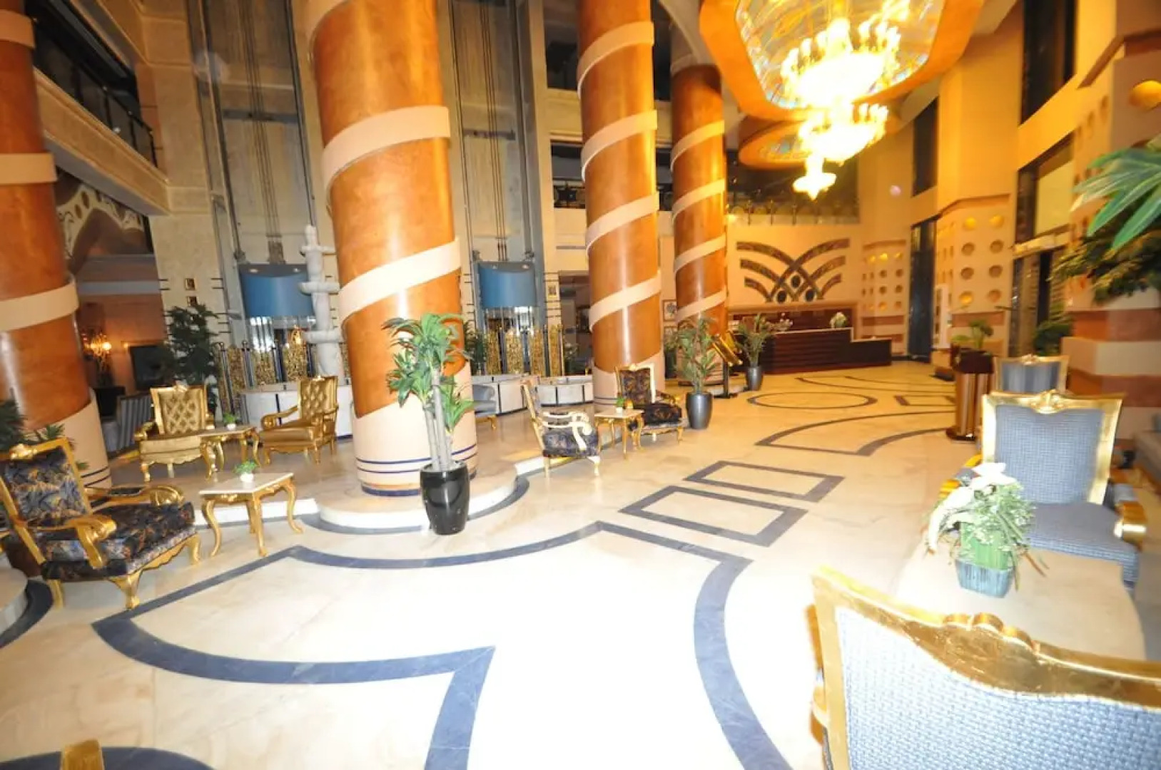 Tofel Kendla Al Azizia Hotel