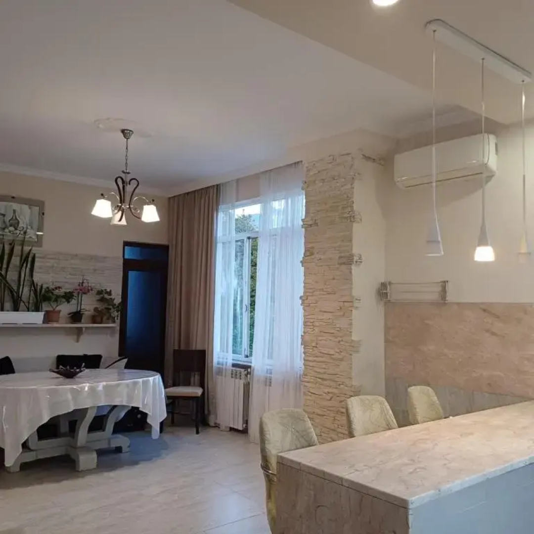Bis A Guesthouse