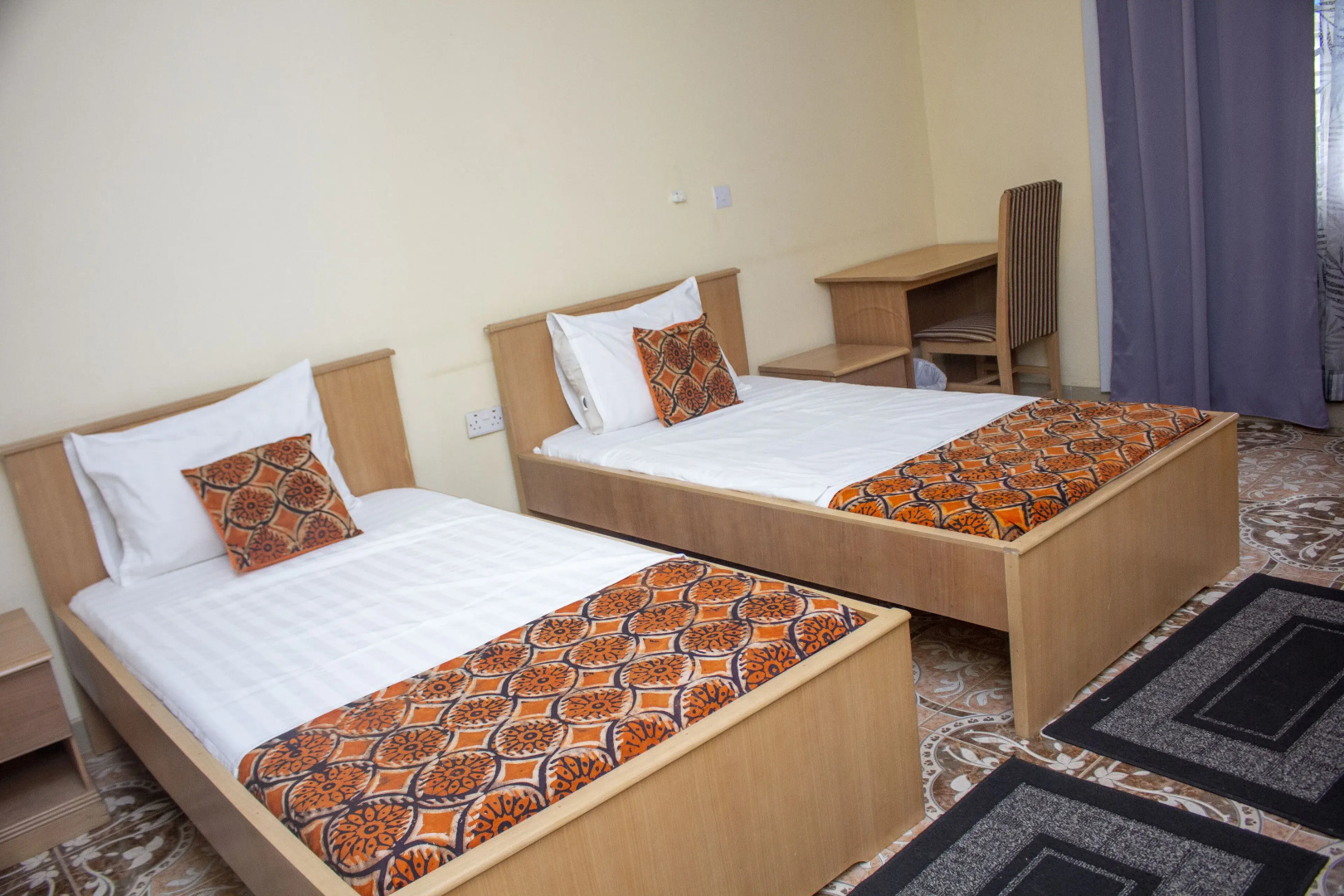 Jayliz Lodge Tema
