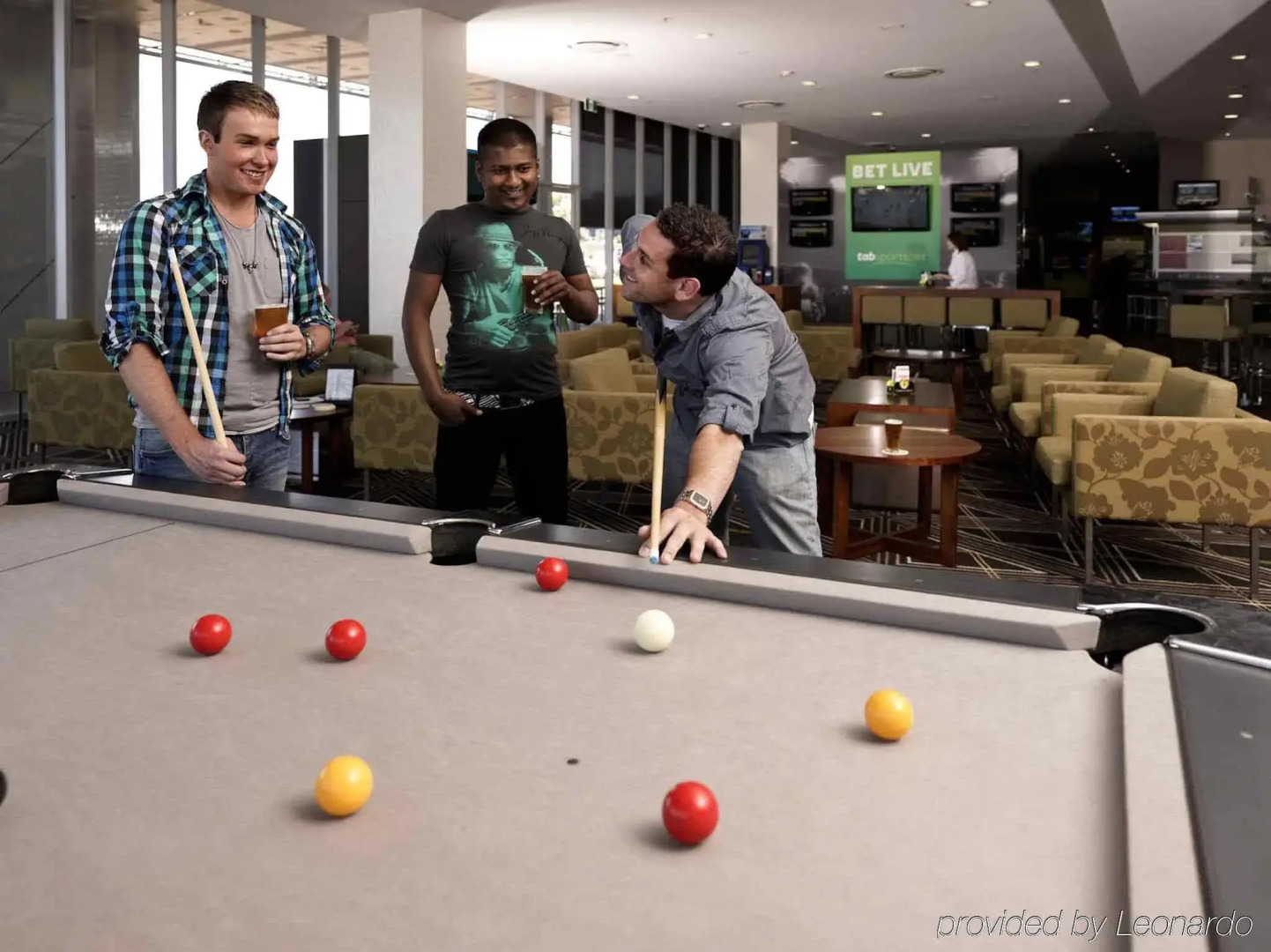 Grand Hotel and Apartments Townsville