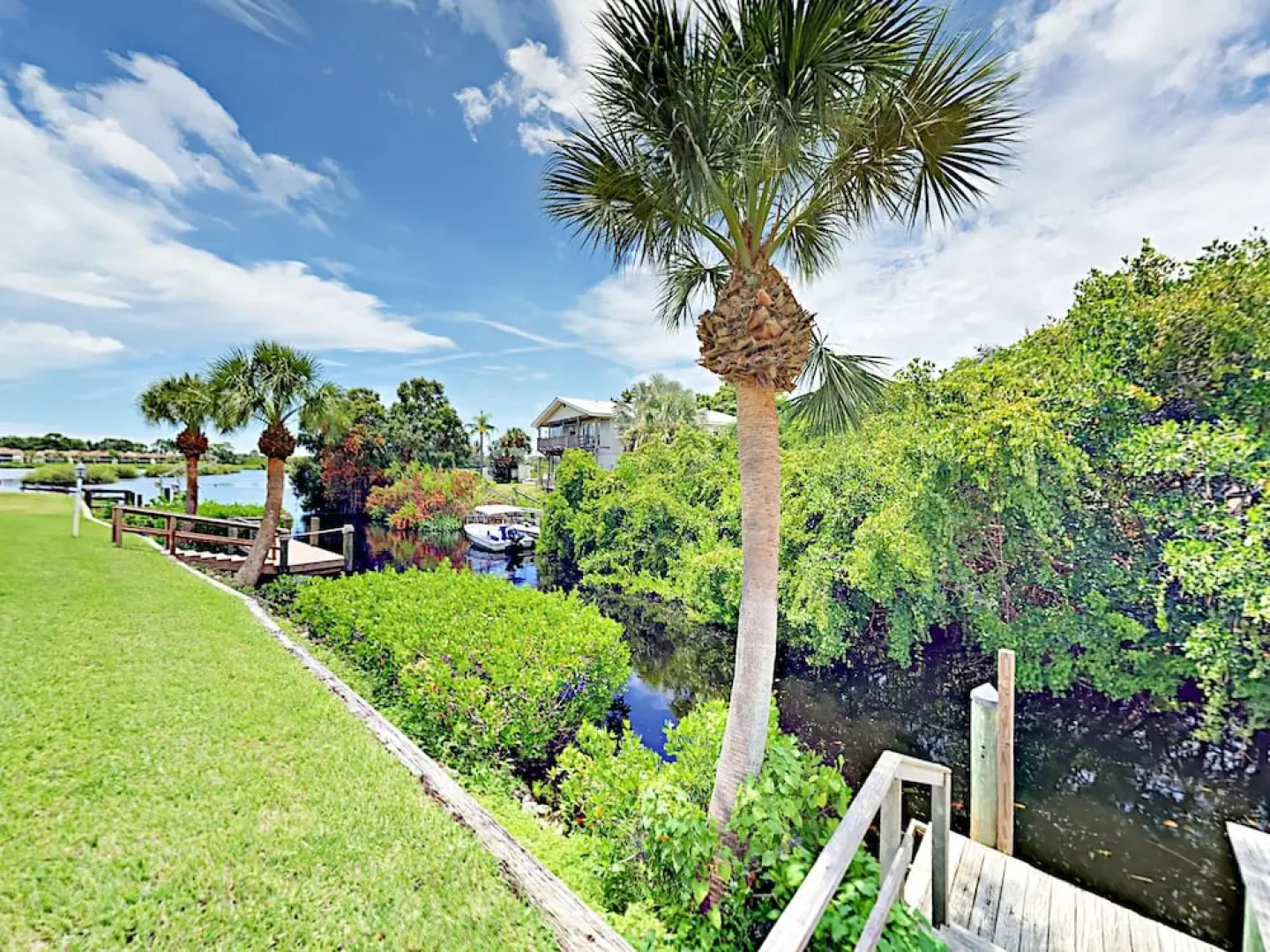 803 Suncrest Drive Home 3 Bedrooms 2 Bathrooms Home