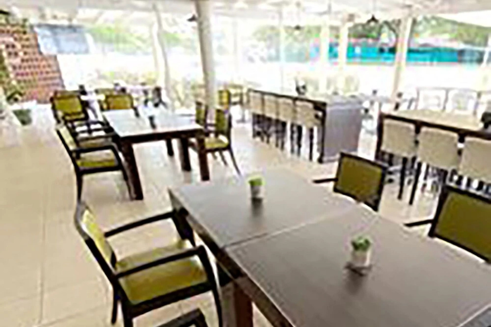 Rockley Golf 810 is a 2 Bedroom, 2 Bathroom 1st Floor Apartment With Pool