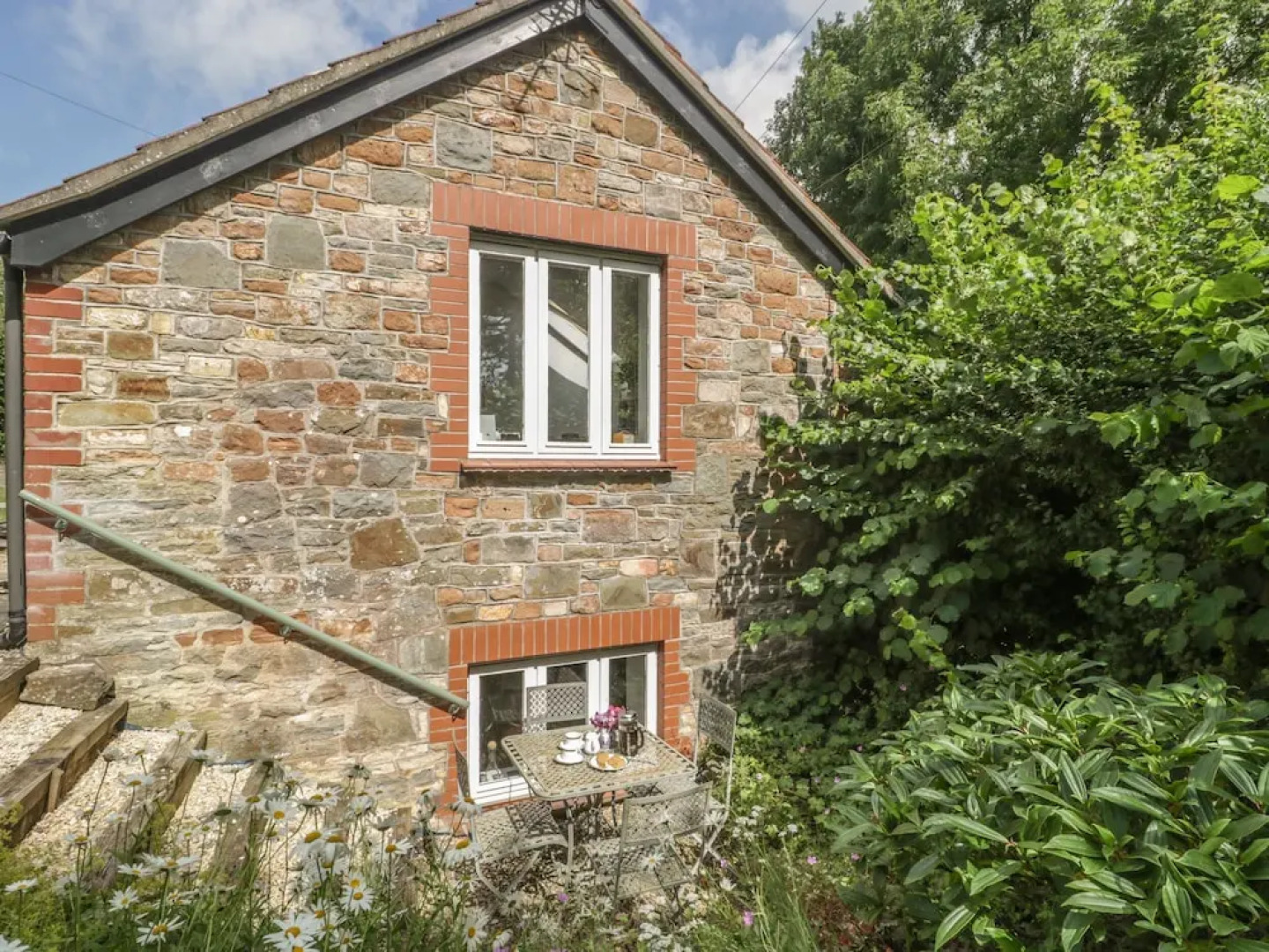 The Cottage at Woodmead