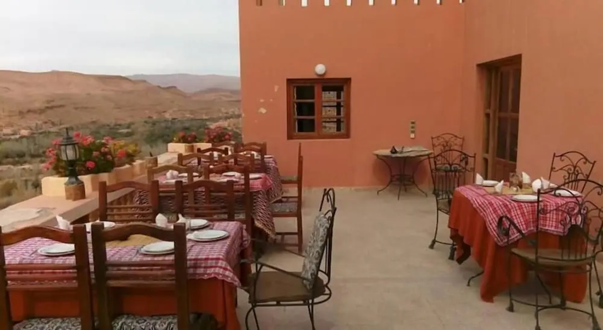 Hotel Restaurant Al Manader