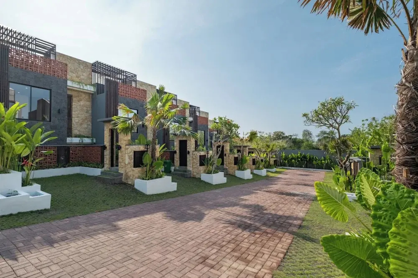 Private Pool Vila 8B Close Melasti Beach