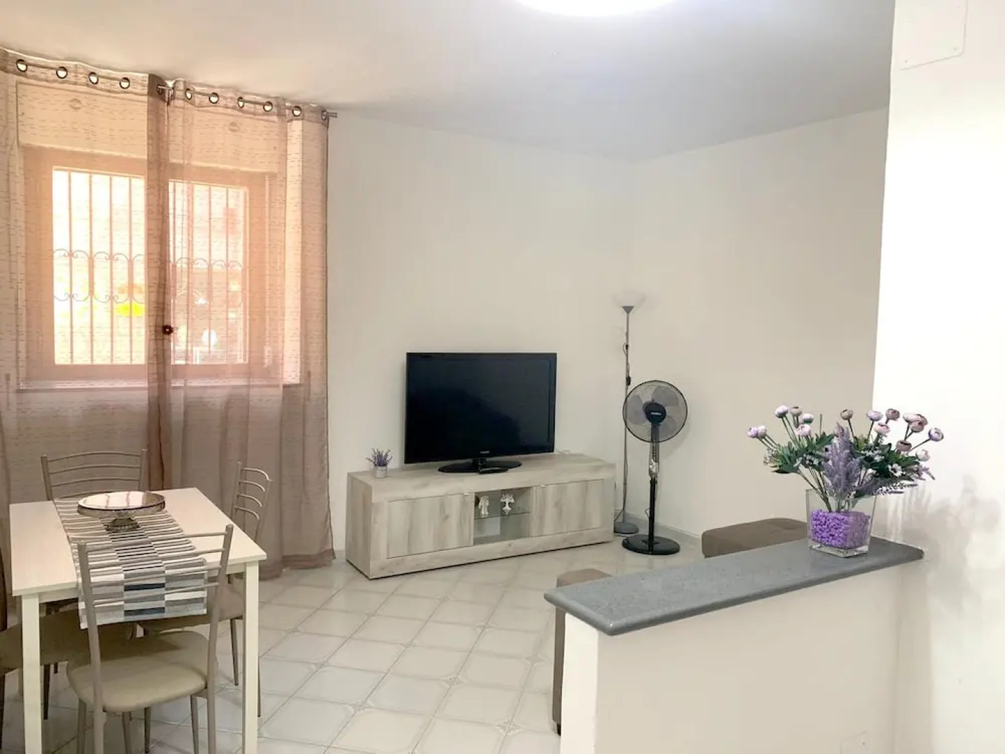 Apartment With one Bedroom in Meta, With Balcony - Near the Beach