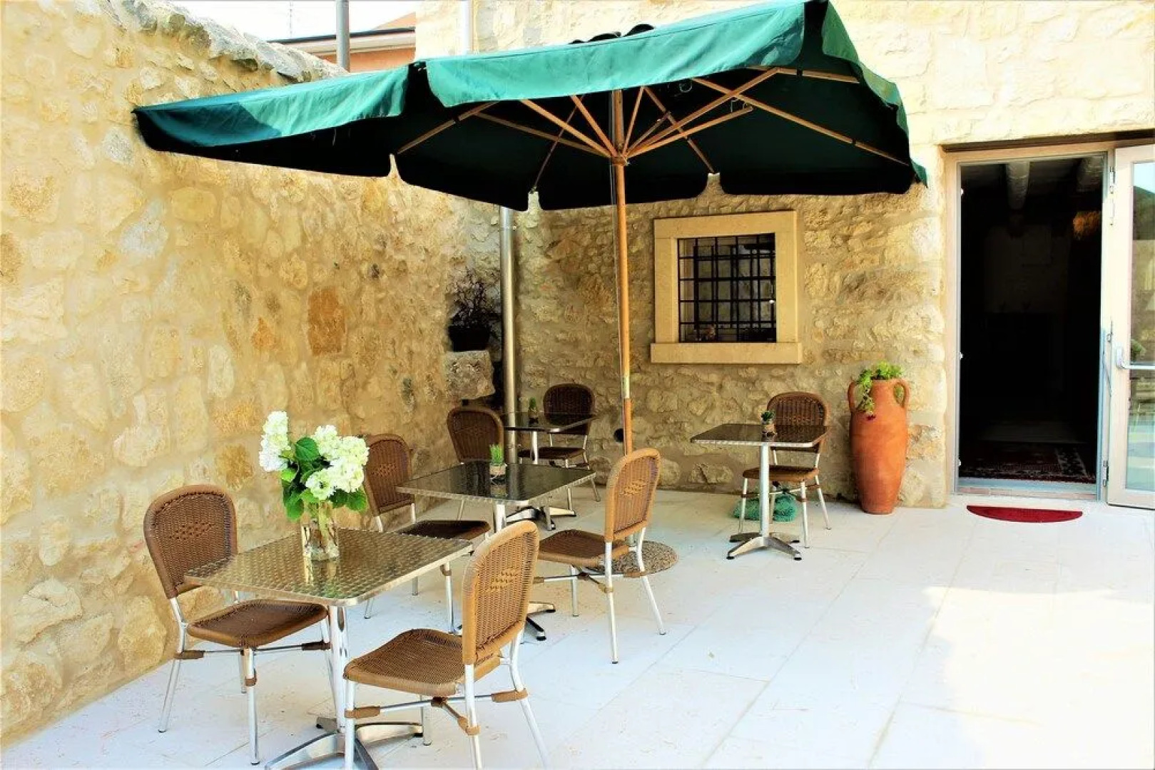 Arco di Vino - Tourist Location