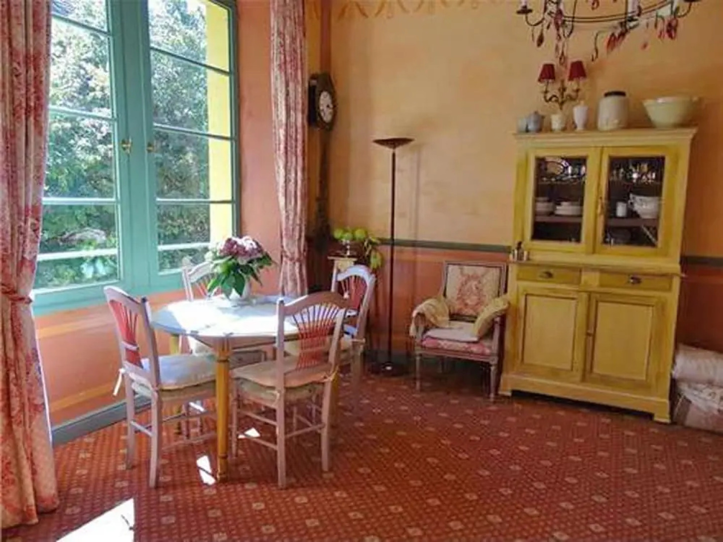 Two Studios With Pool, in Garden Park Nearby Spas and Views at the Mont Ventoux