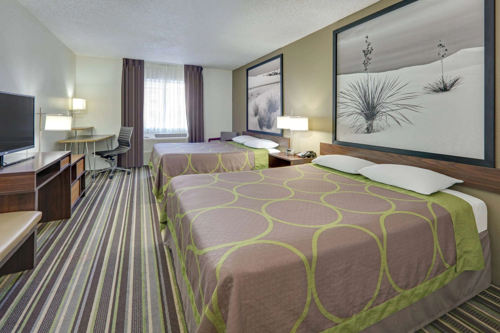 Super 8 by Wyndham Roswell