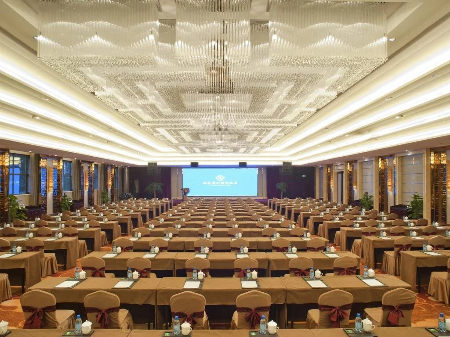 Zhaojin Shunhe Hotel