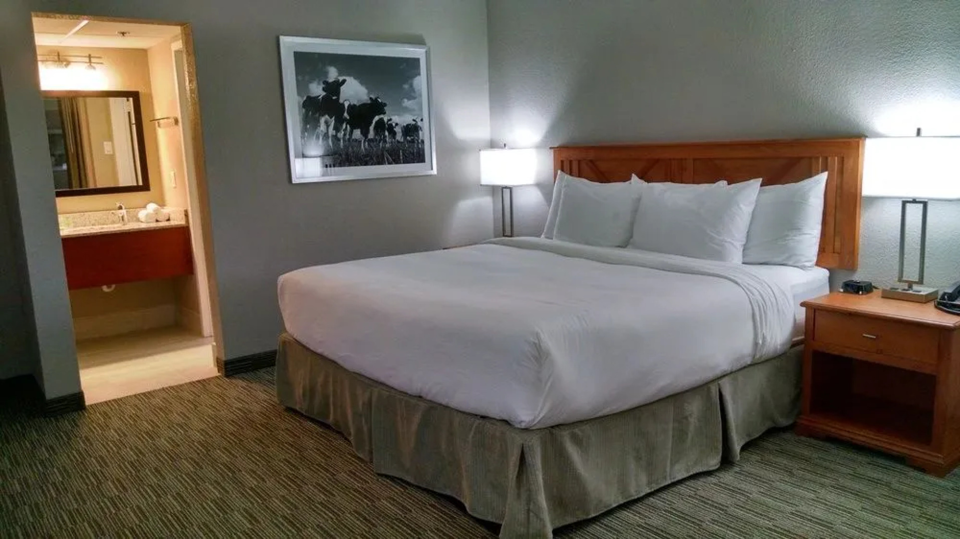 Avaste Hotel Suites & Conference Center