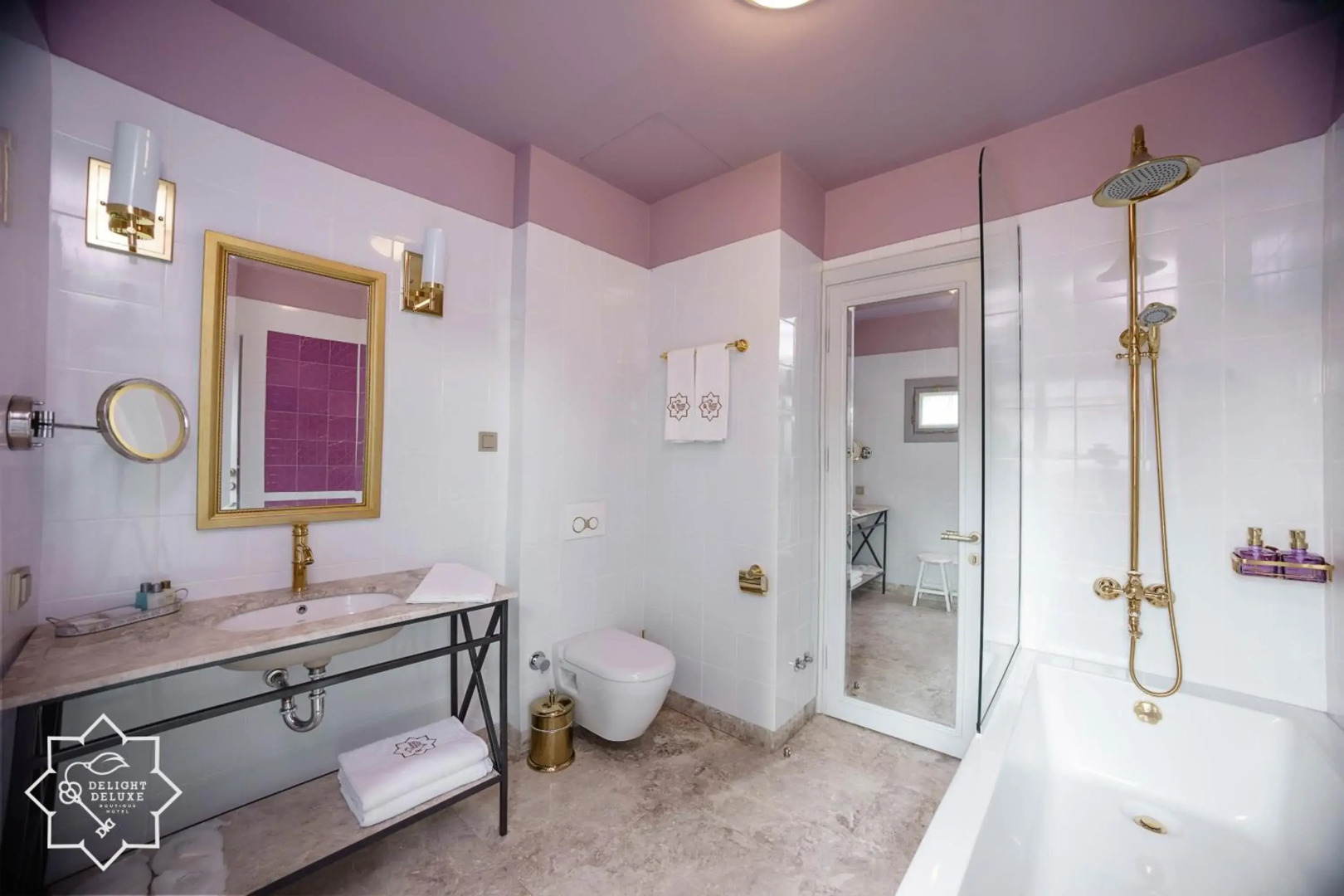 Delight Deluxe Hotel