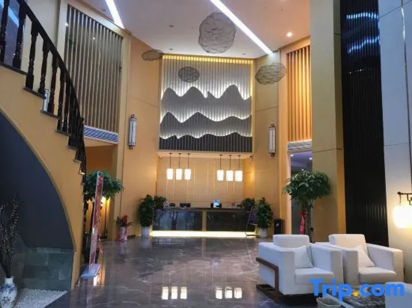 Xidiya Business Hotel (Yichun Drum Tower Pedestrian Street Runda International)