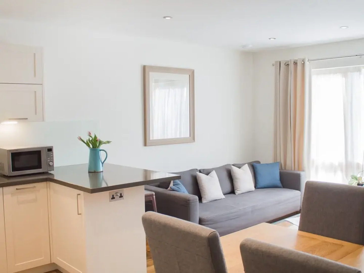 Henge House - Bluestone Apartment