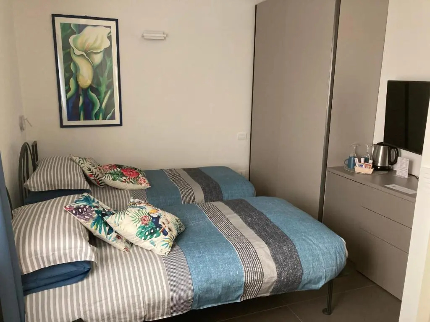 B&B Hole6 (Adults Only)