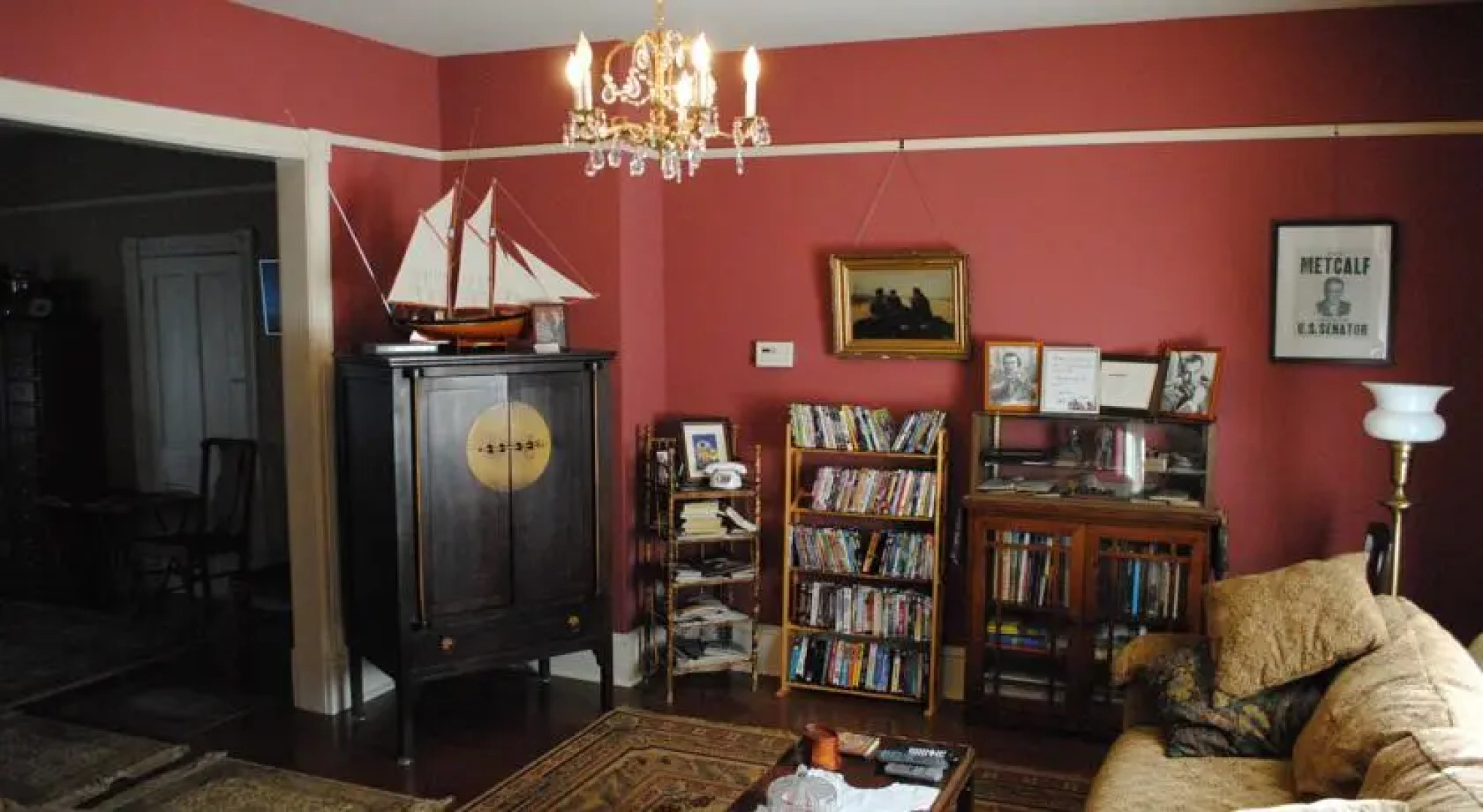 The Sleepy Senator Guest House