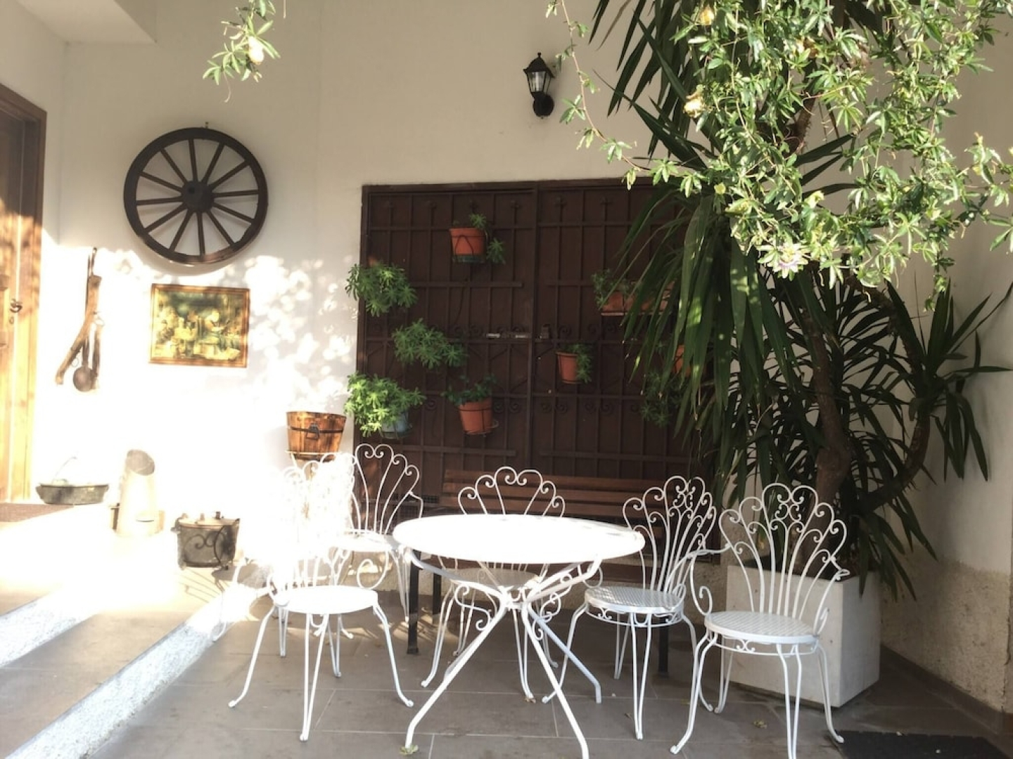 "room in Guest Room - Camera In Antica Corte Milanese"