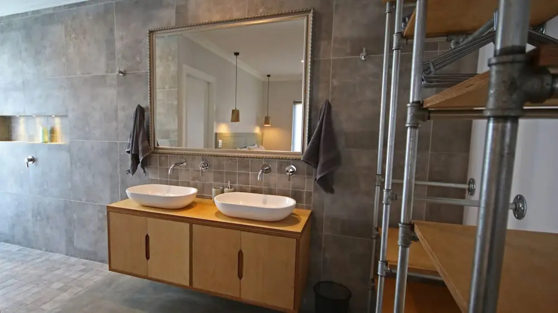 Lark Rise Guest Farm