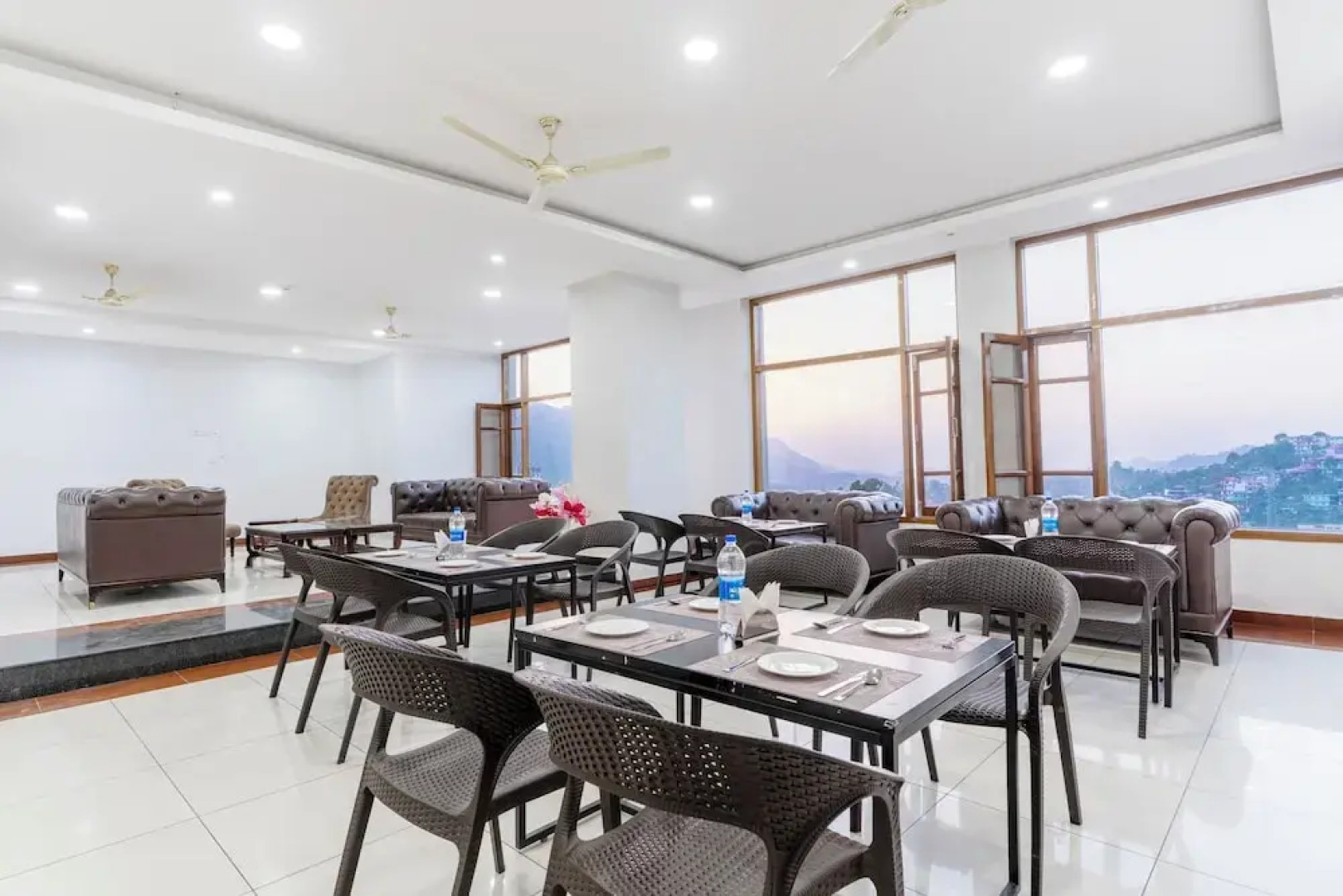 Treebo Anand The Mall Solan