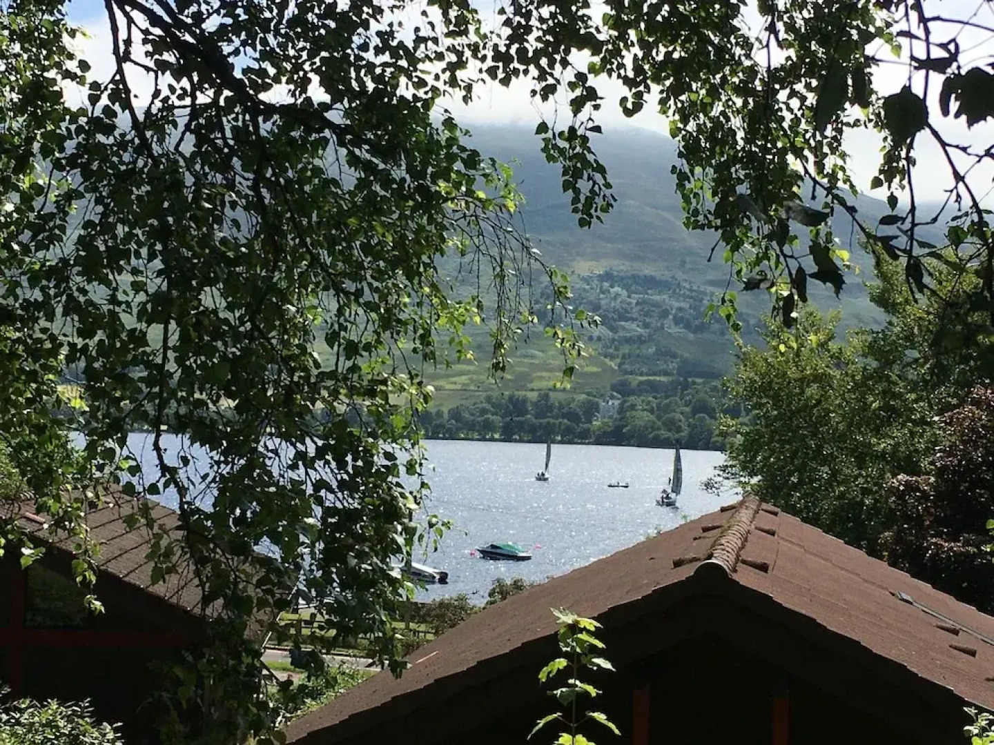 Cosy Modern Nordic Lodge w/ Loch View & Log Burner