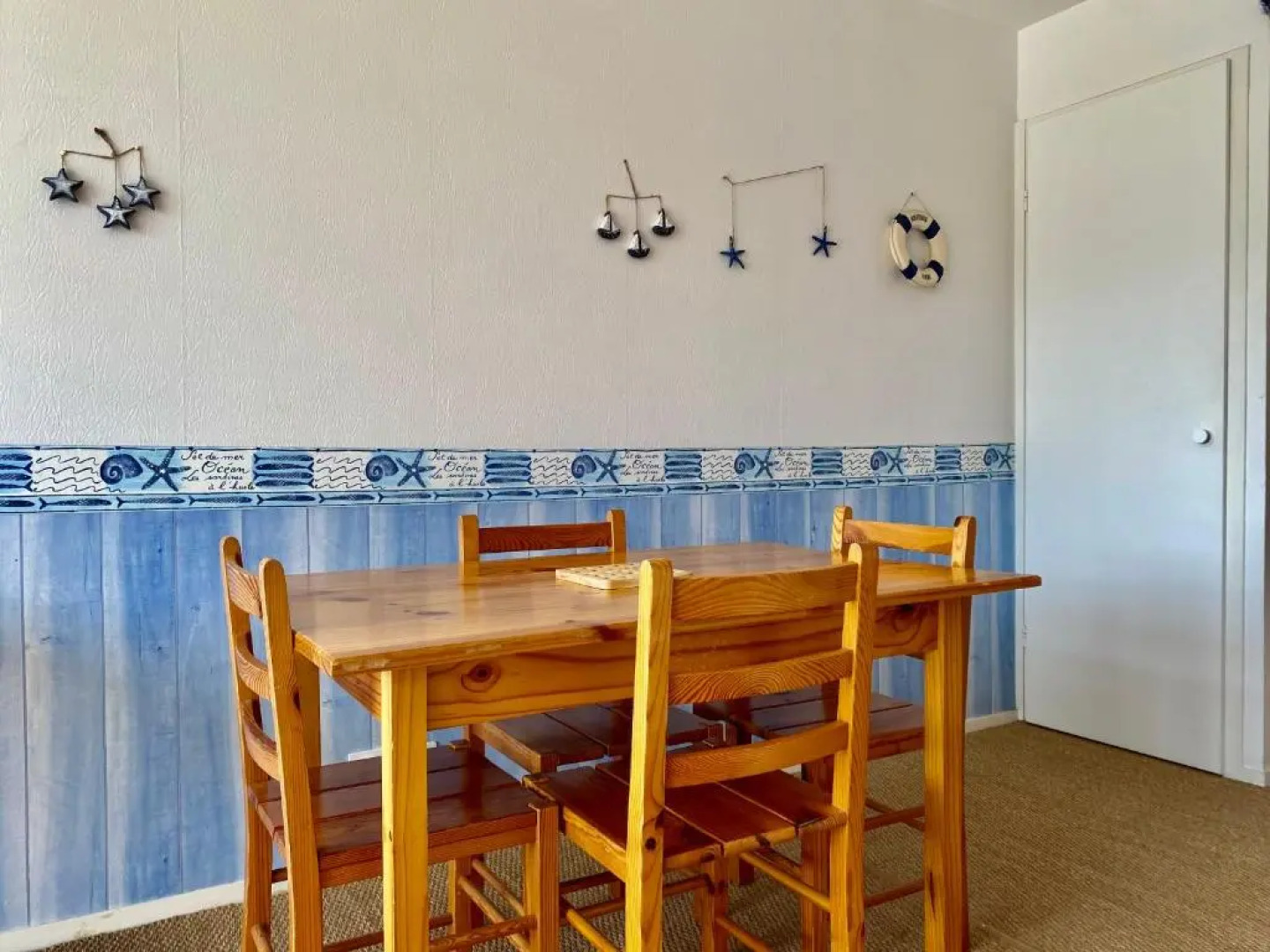 REF 003 STUDIO Vue sur port Résidence du Soleil