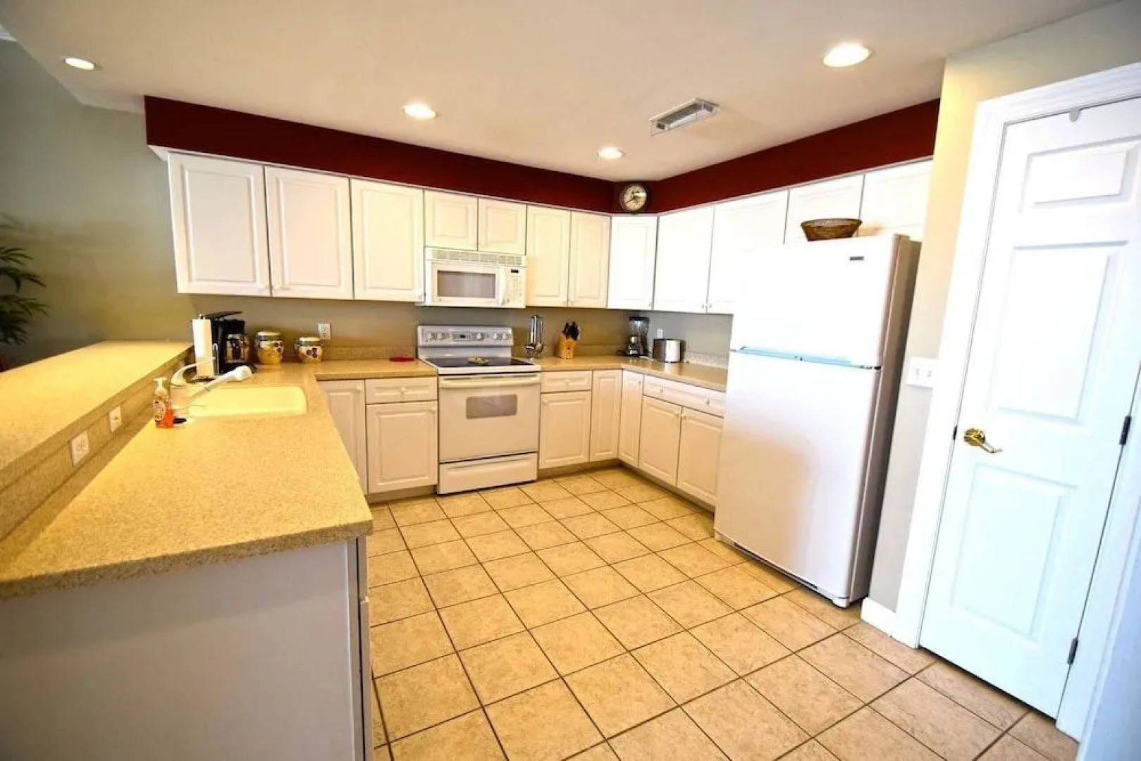 Ocean's Edge 303 - 3 Br Condo