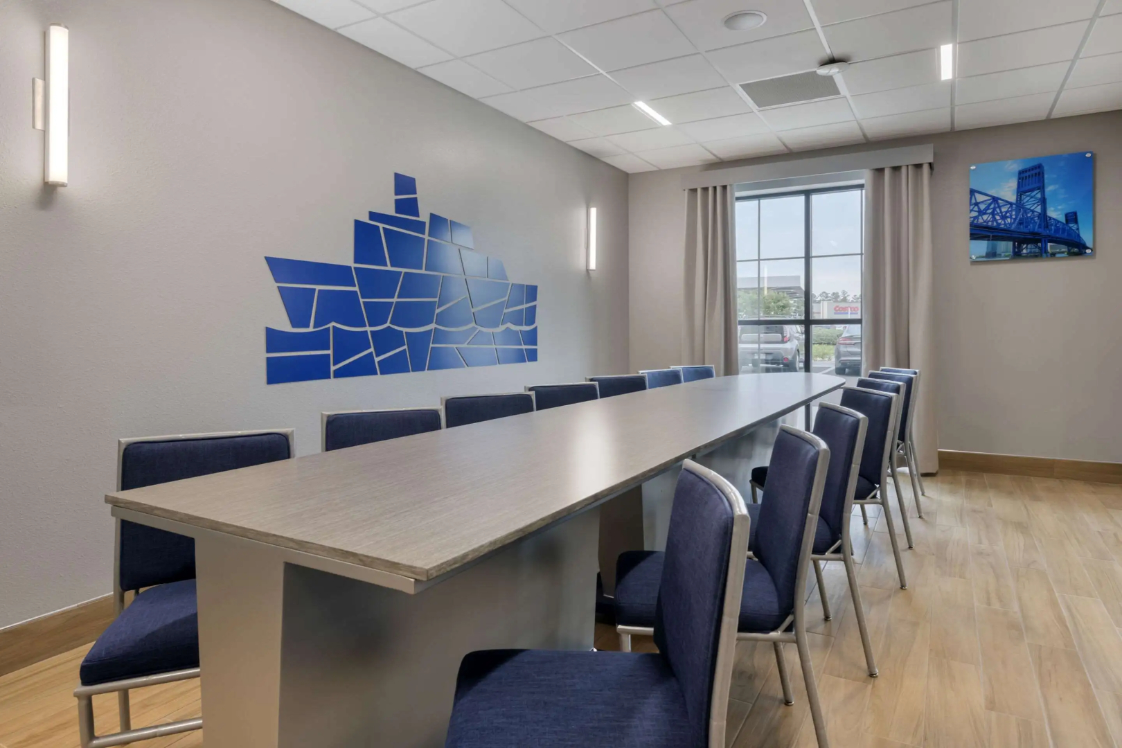 Comfort Inn & Suites Jacksonville - Orange Park Near Naval Air Station