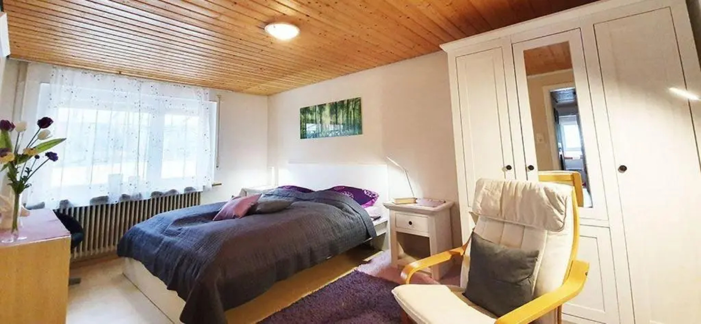 Gemuetliche-und-moderne-3-Zimmer-Ferienwohnung-mit-grosser-Terrasse-stadtnah