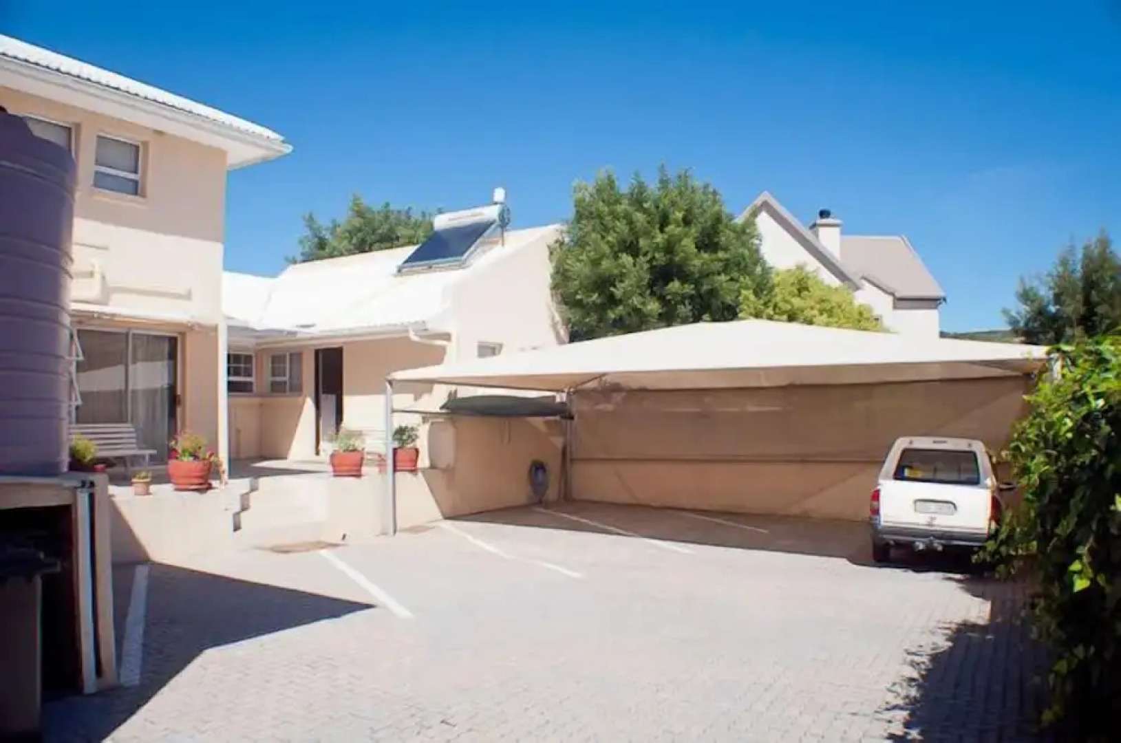 Diaz Beach Guest House