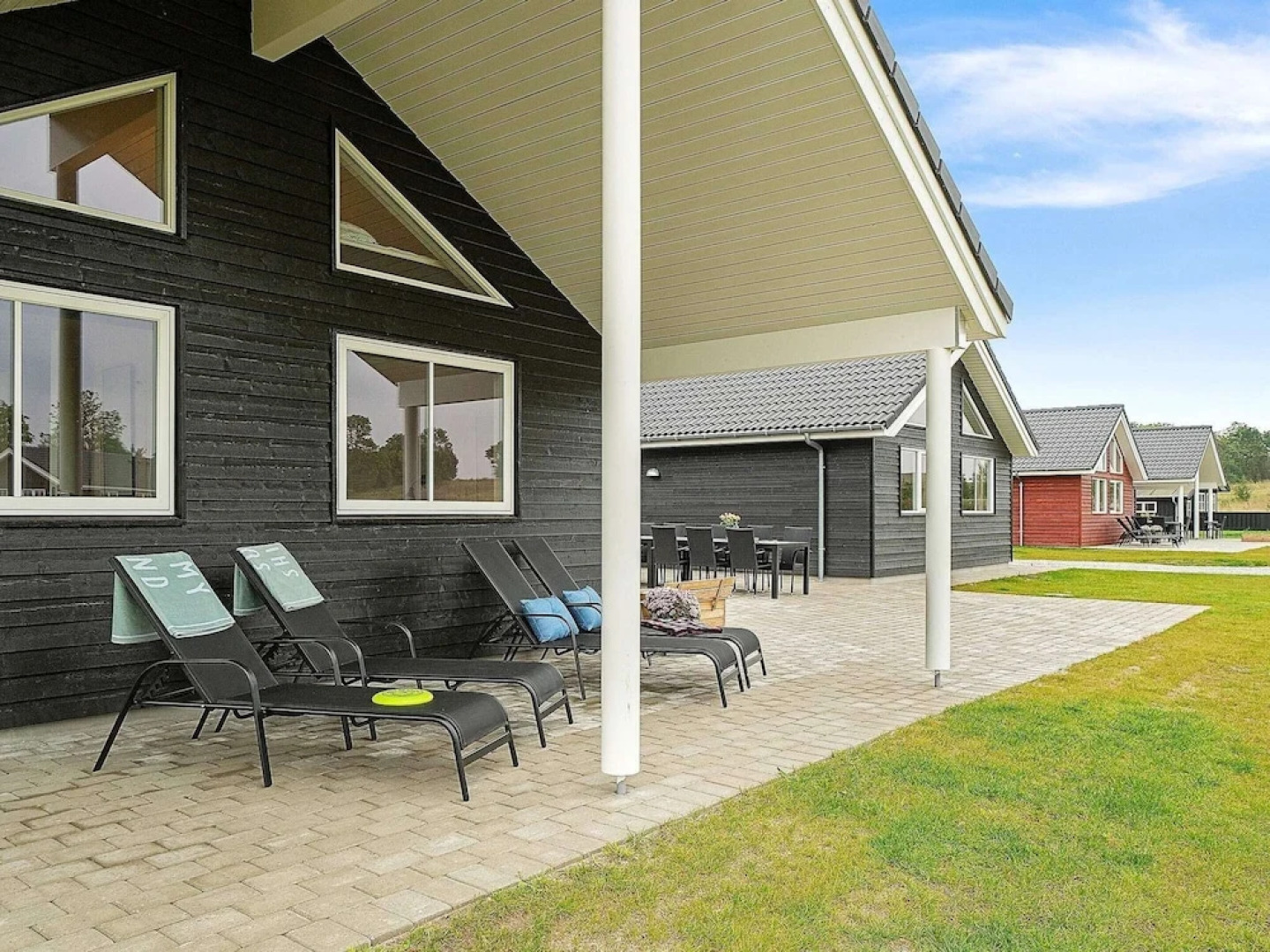Spacious Holiday Home in Grenå near Sea