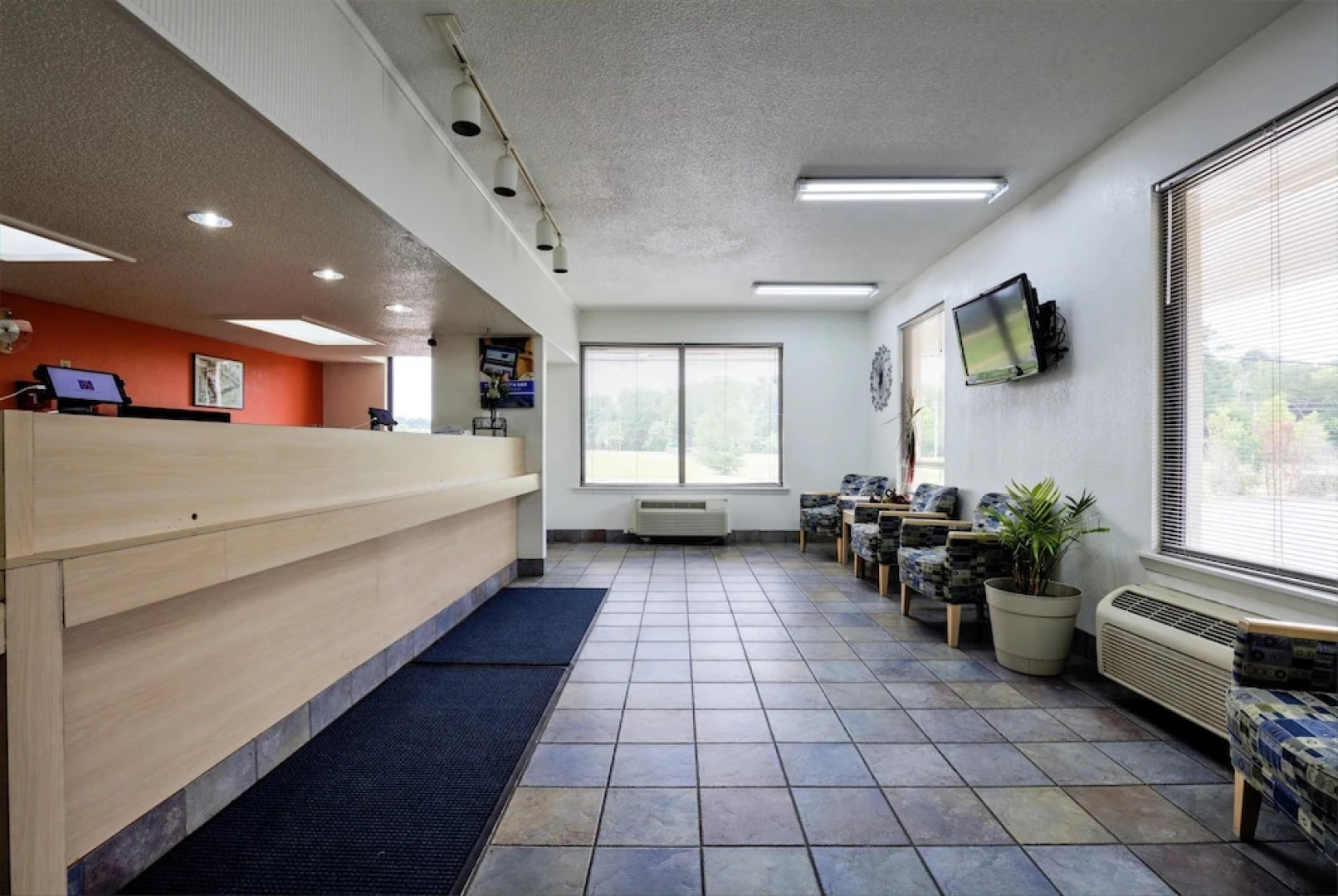 Super 7 Inn By OYO Tupelo Hwy 178