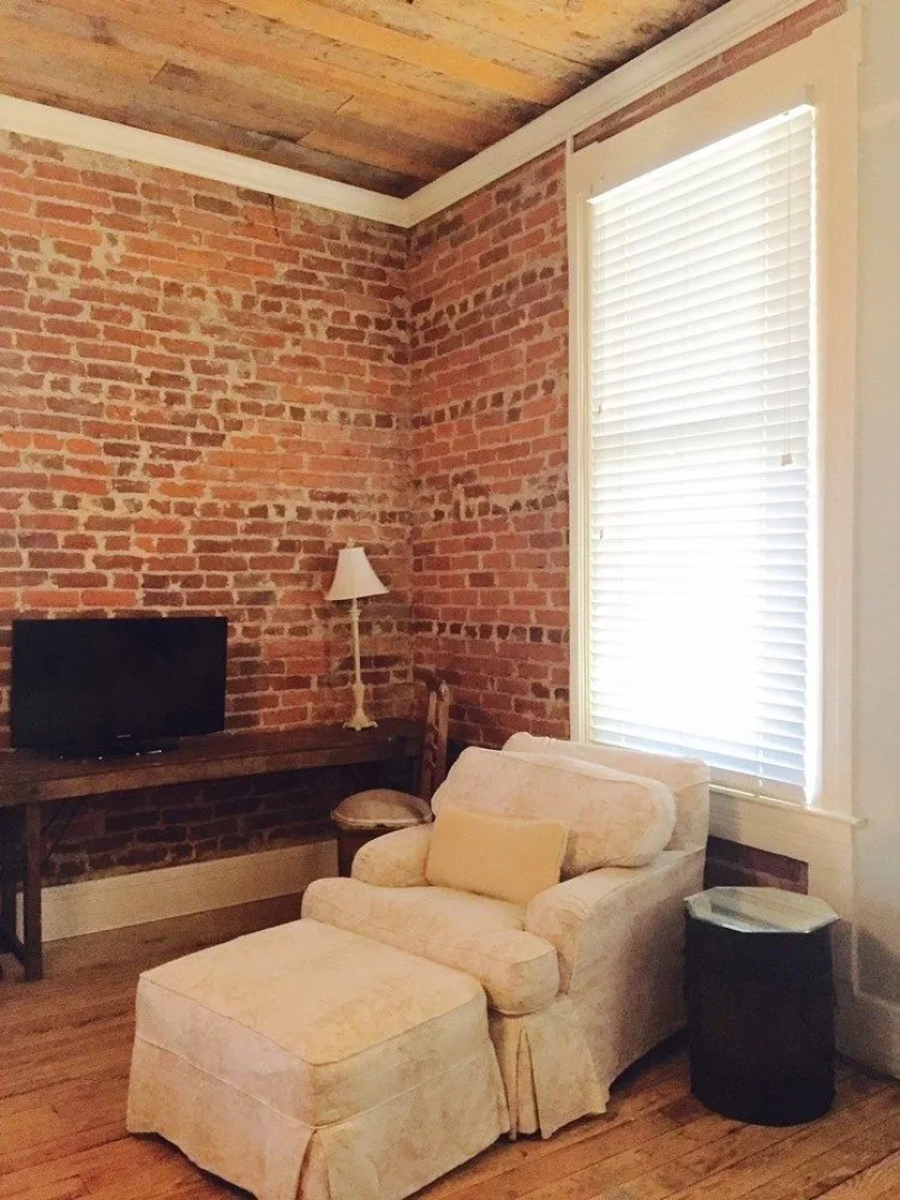 Lake Guntersville Bed and Breakfast