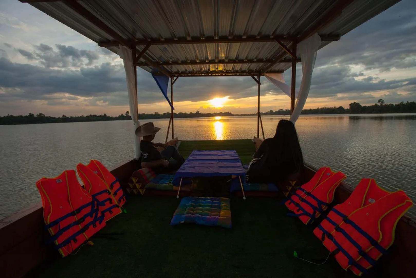 Bluemoon Riverside Resort